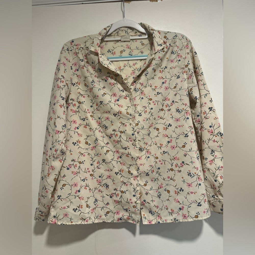 Vintage 60s Women’s Sz: 14 Sears Cream & Petite Pink Floral Button Down Blouse.